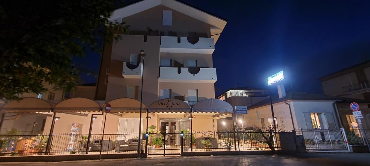 Hotel Villa Dina Rimini Buitenkant foto