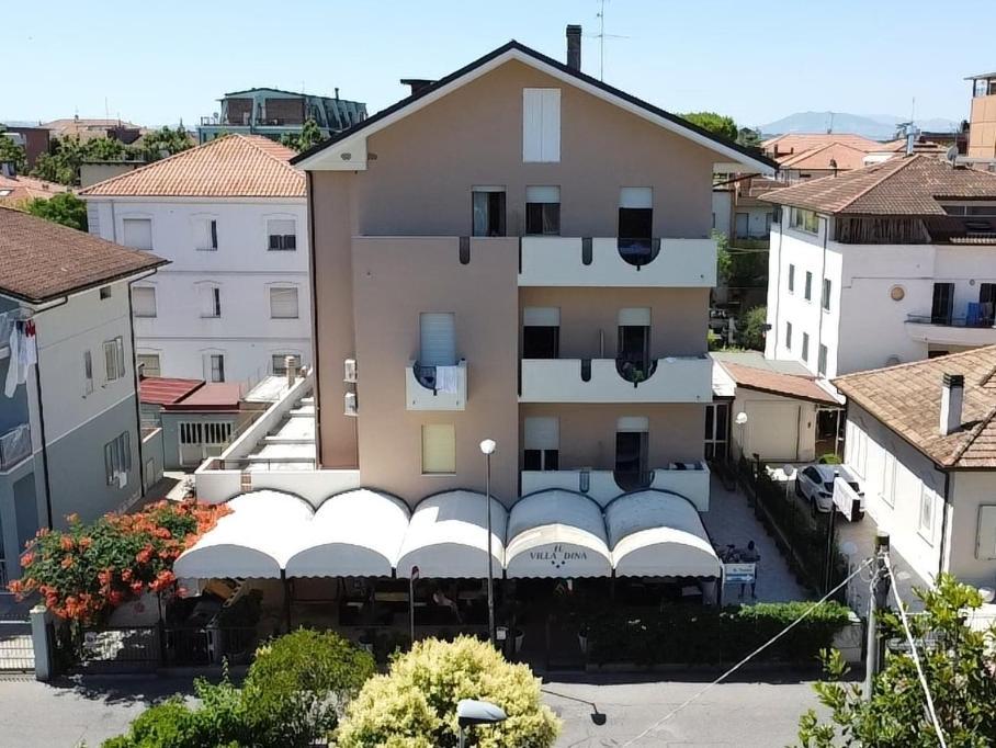 Hotel Villa Dina Rimini Buitenkant foto